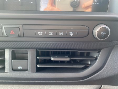 2026 Ford Transit Custom - photo 18