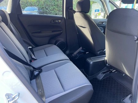 2024 Honda Fit - photo 8