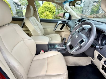 2017 Toyota Land Cruiser - photo 10