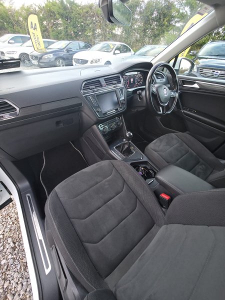2017 Volkswagen Tiguan - photo 11