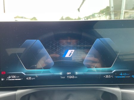 2025 BMW 3-Series - photo 19