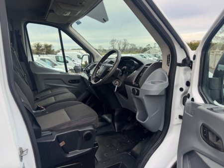 2018 Ford Transit - photo 11