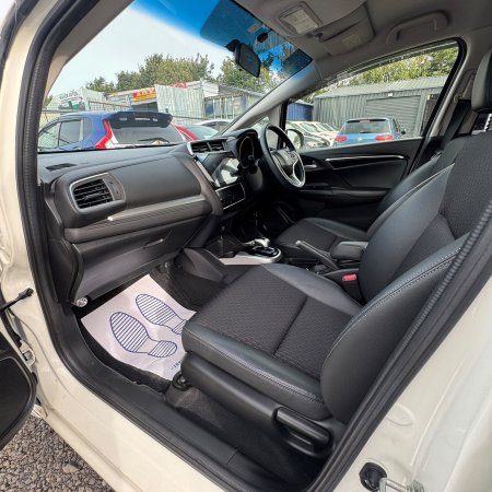 2015 Honda Fit - photo 16