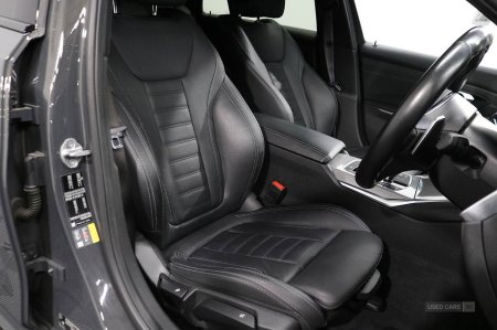 2021 BMW 3-Series - photo 12