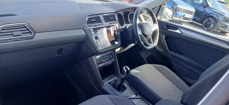 2023 Volkswagen Tiguan - photo 4