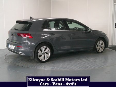 2022 Volkswagen Golf - photo 8