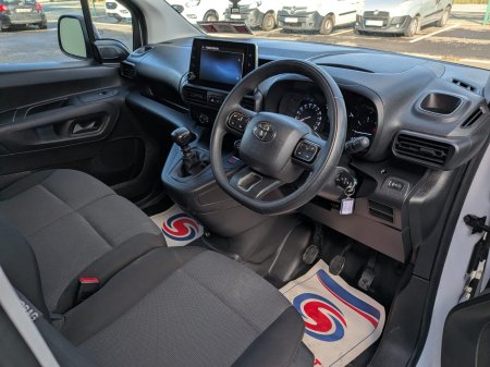 2023 Toyota Proace City - photo 17