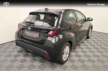 2023 Toyota Yaris - photo 2