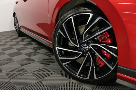 2023 Volkswagen Golf - photo 3