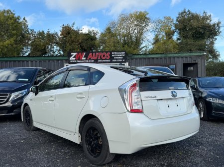 2015 Toyota Prius - photo 6