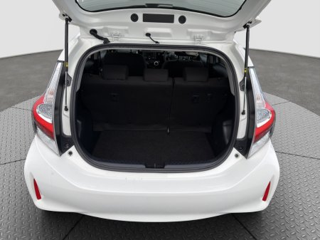 2019 Toyota Aqua - photo 16
