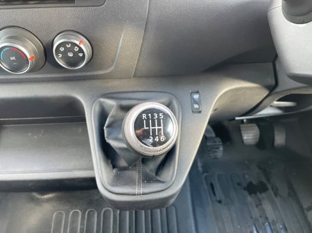 2021 Nissan NV400 - photo 21