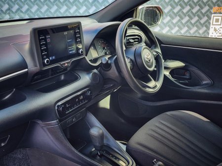 2023 Toyota Yaris - photo 21