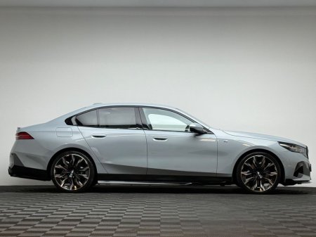 2023 BMW i5 - photo 8