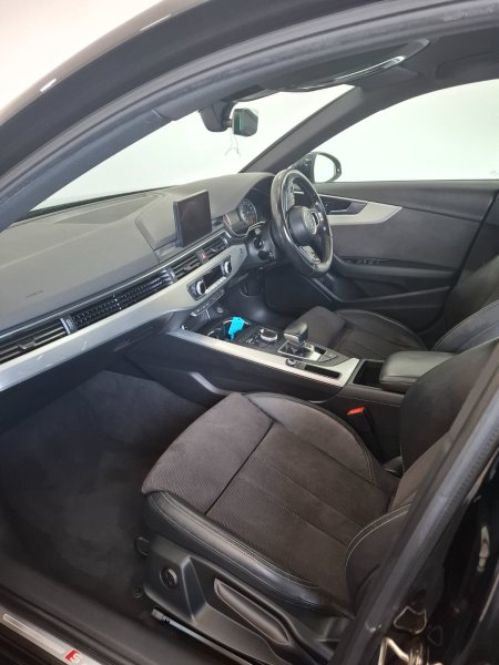 2017 Audi A4 - photo 16