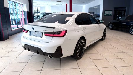 2025 BMW 3-Series - photo 24