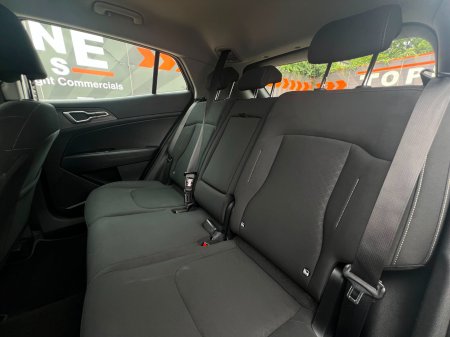 2022 Kia Sportage - photo 13