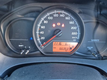 2015 Toyota Yaris - photo 26