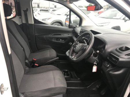 2021 Opel Combo - photo 20