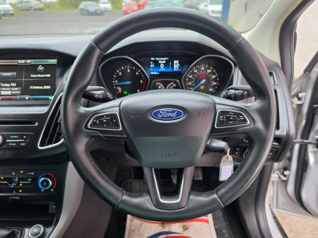 2015 Ford Focus - photo 29