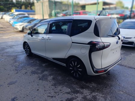 2017 Toyota Sienta - photo 8