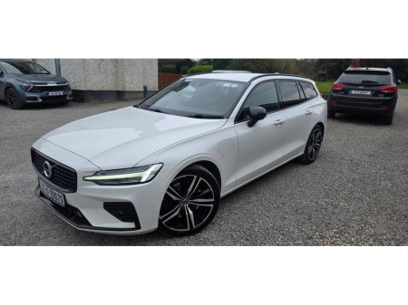 2021 Volvo V60 - photo 2