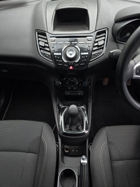 2015 Ford Fiesta - photo 13