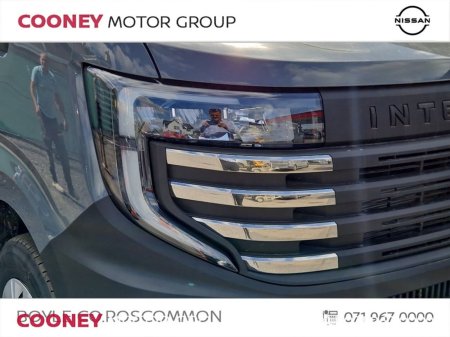 2027 Nissan Interstar - photo 19