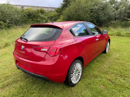 2014 Alfa Romeo Giulietta - photo 8