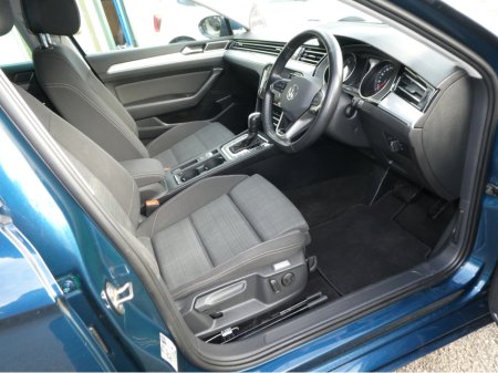 2021 Volkswagen Passat - photo 11