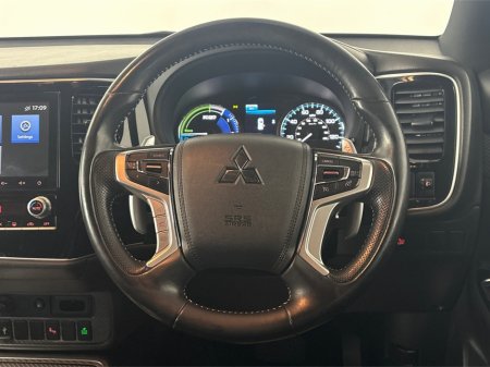 2020 Mitsubishi Outlander - photo 26