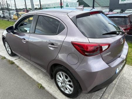 2016 Mazda Demio - photo 5