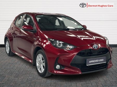 2021 Toyota Yaris HYBRID LUNA AUTO