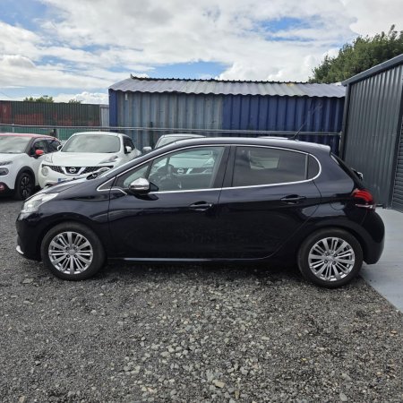 2018 Peugeot 208 - photo 10