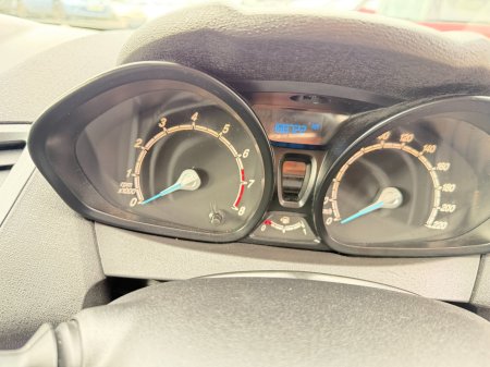 2013 Ford Fiesta - photo 15