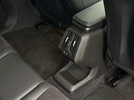 2025 BMW 2-Series - photo 24