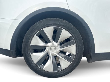 2023 Tesla Model Y - photo 12