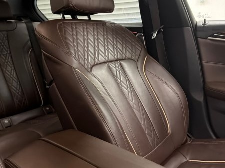 2019 BMW 5-Series - photo 27