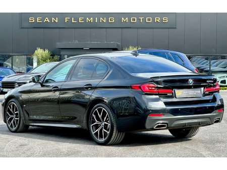 2022 BMW 5-Series - photo 4