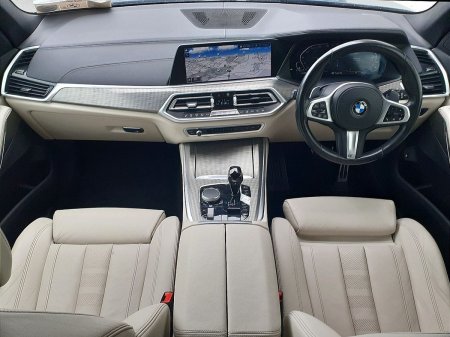 2020 BMW X5 - photo 4