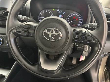 2022 Toyota Yaris - photo 14
