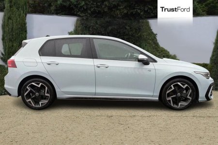 2026 Volkswagen Golf - photo 3