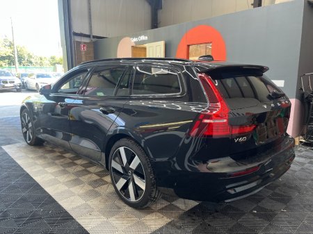 2025 Volvo V60 - photo 6