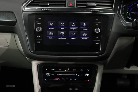 2023 Volkswagen Tiguan - photo 32