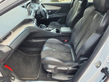 2018 Peugeot 5008 - photo 16