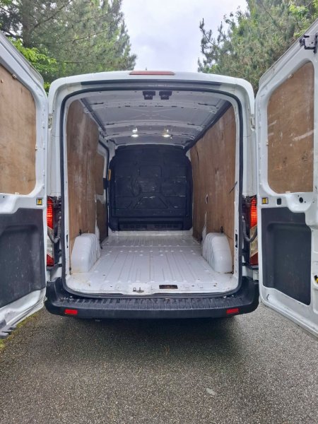 2021 Ford Transit - photo 7