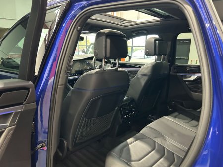 2025 Volkswagen Touareg - photo 22
