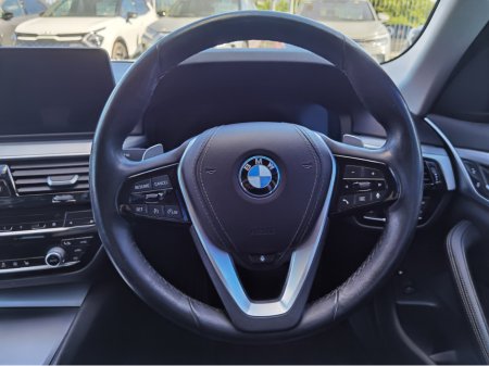 2022 BMW 5-Series - photo 14