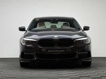 2018 BMW 5-Series - photo 2