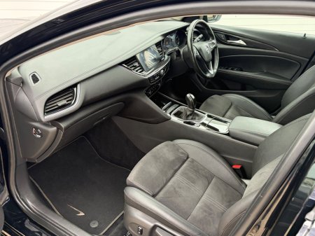 2022 Opel Insignia - photo 15